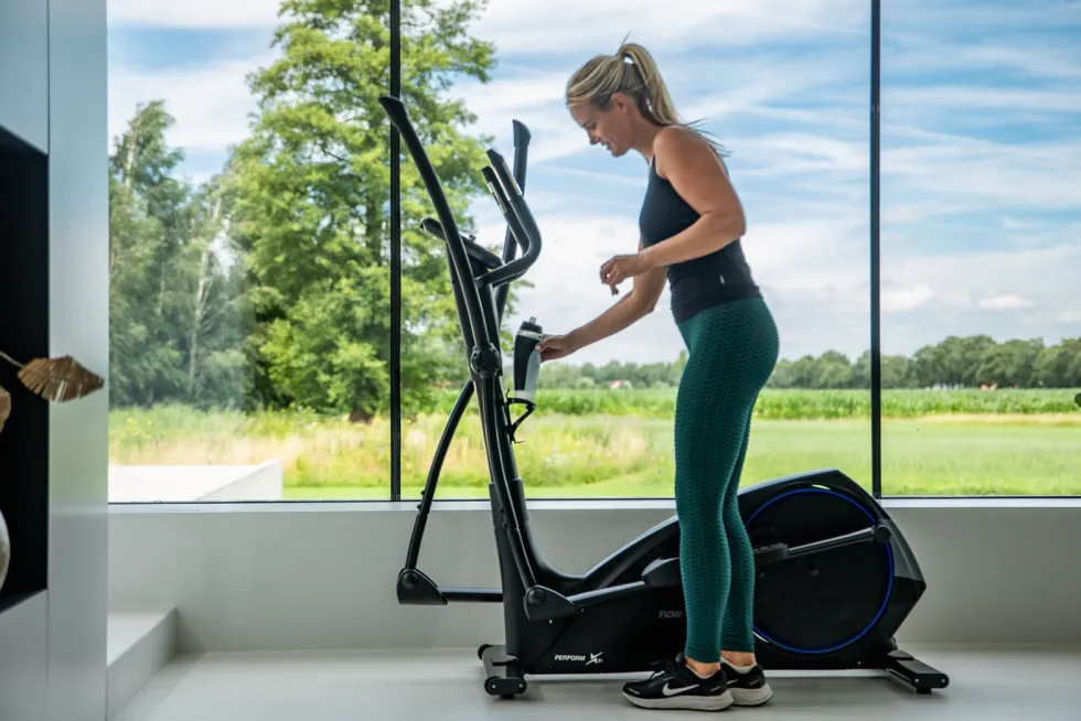 Flow Fitness Perform X2i Crosstrainer