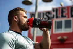Gorilla Wear Shake Beker XXL - 1000 ml - Zwart/Rood
