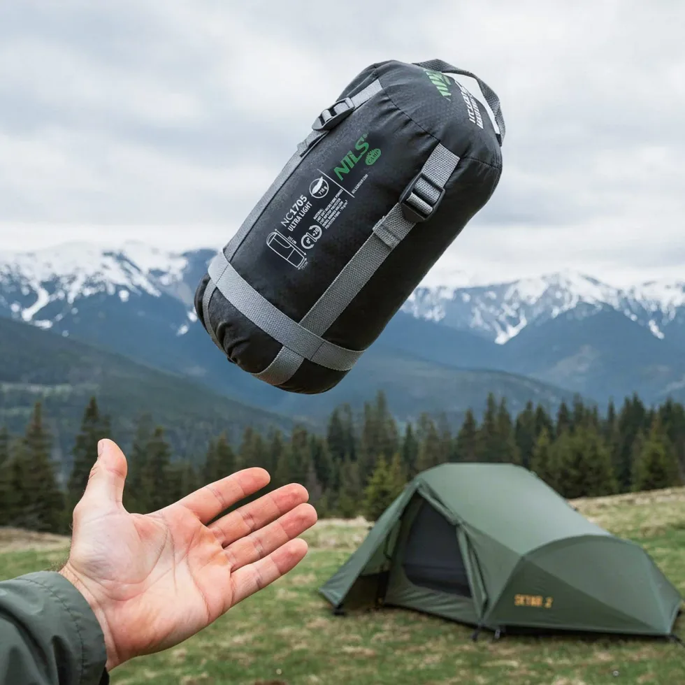 NILS Camp Ultra Light Slaapzak - 710 gr - Zwart/Groen