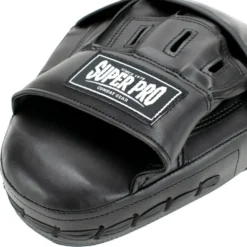 Super Pro Combat Gear Curved PU Handpads - Zwart / Wit